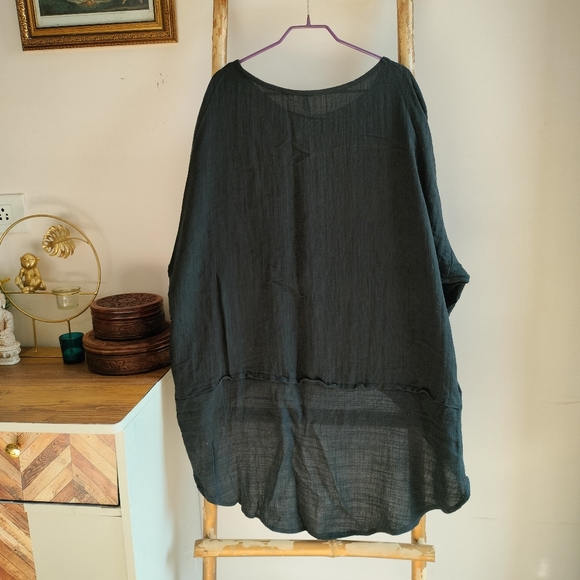 Plus High Low Linen Blend Loose Top - Picture 2 of 10